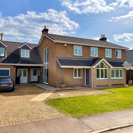 Executive Home With Plenty Of Room Ely Εξωτερικό φωτογραφία