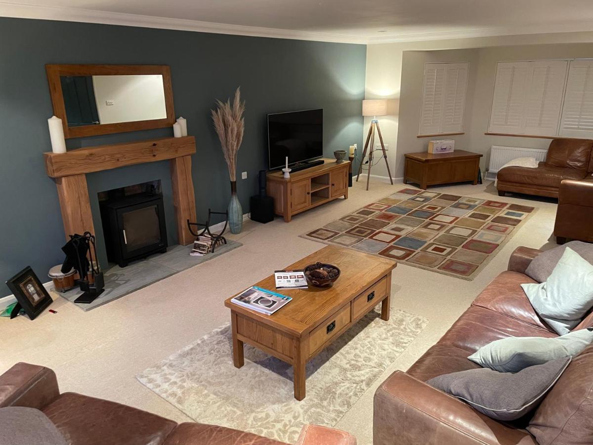 Executive Home With Plenty Of Room Ely Εξωτερικό φωτογραφία