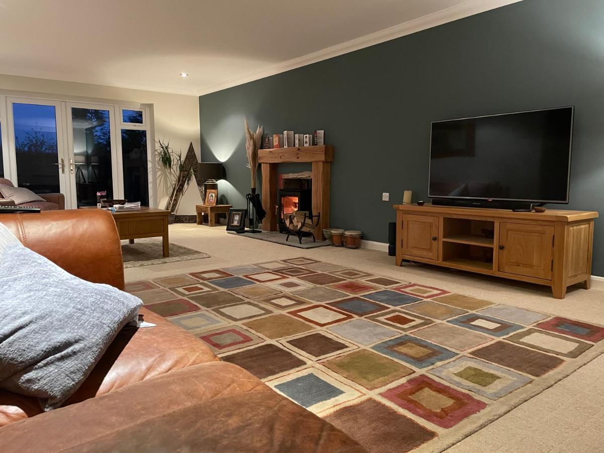 Executive Home With Plenty Of Room Ely Εξωτερικό φωτογραφία