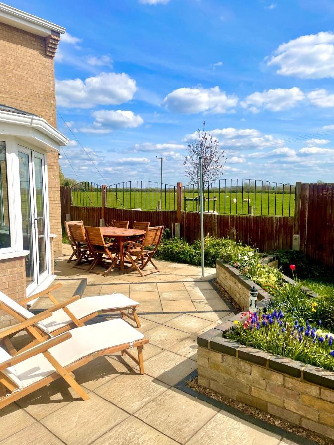 Executive Home With Plenty Of Room Ely Εξωτερικό φωτογραφία