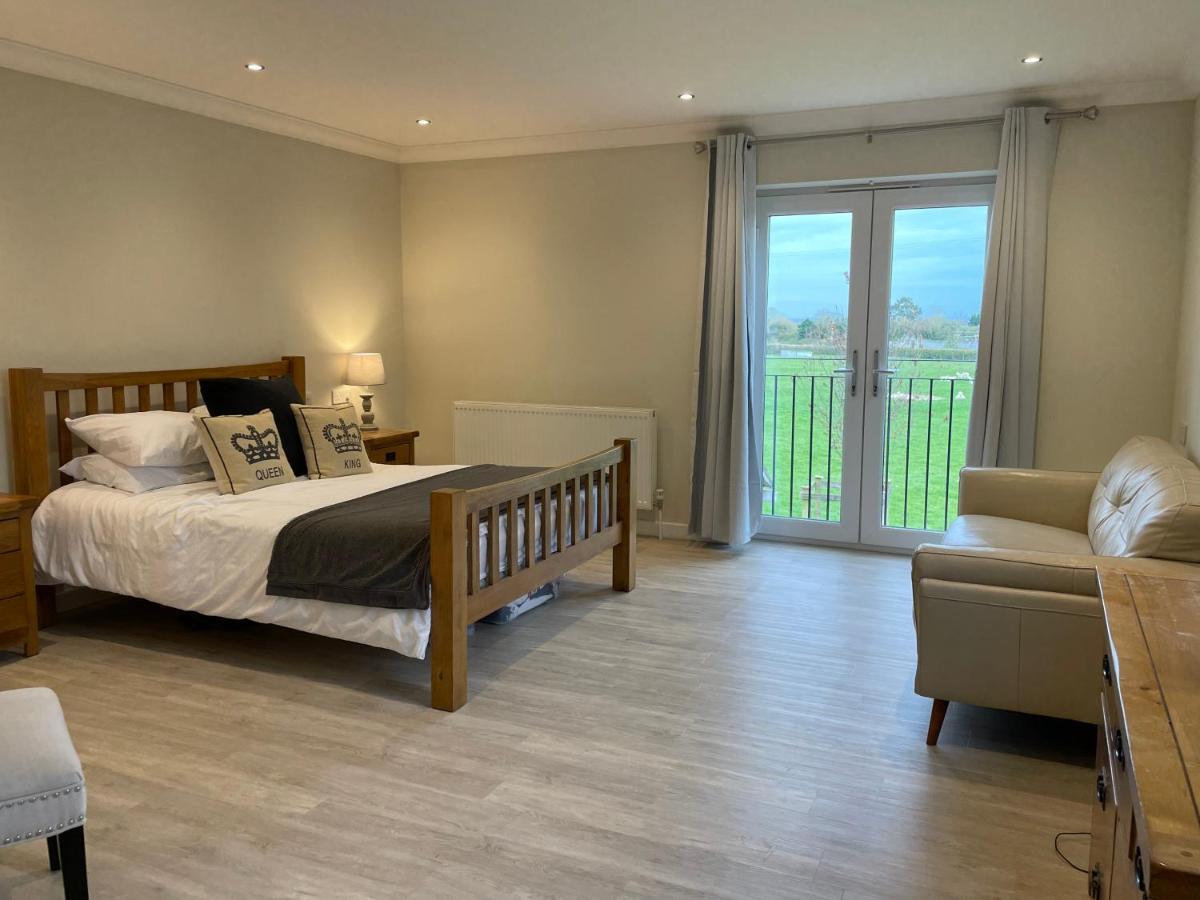 Executive Home With Plenty Of Room Ely Εξωτερικό φωτογραφία
